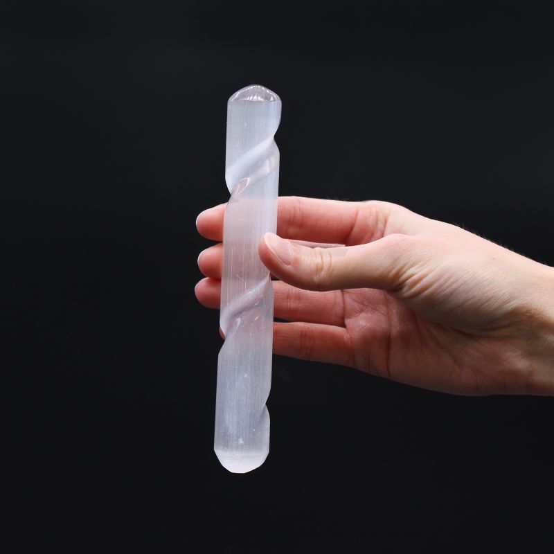 Selenitový Špirálový Prútik - 16 cm