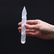 Selenitový Špirálový Prútik - 16 cm s Hrotom