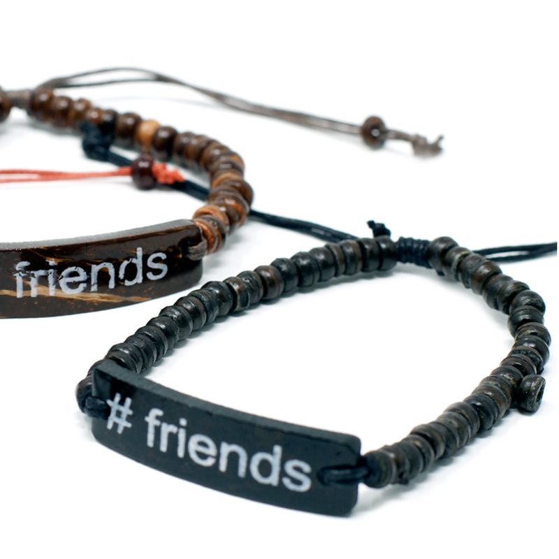 Kokosové Náramky so Sloganom - #Friends