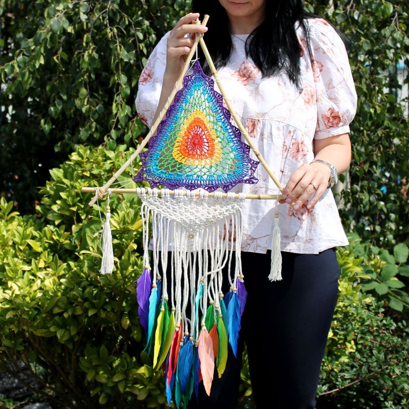 Lapač Snov Bali - Veľká Farebná Pyramída