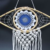 Ochranný Lapač Snov - Stredný - Macramé - Biela / Modrá / Šedá