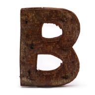 Rustikálne Písmená z Drevenej Kôry - "B"  - 7cm