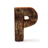Rustikálne Písmená z Drevenej Kôry - "P"  - 7cm