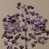 Stromček Šťastia s Orgonitovým Podstavcom - 160 Kamienkov - Amethyst