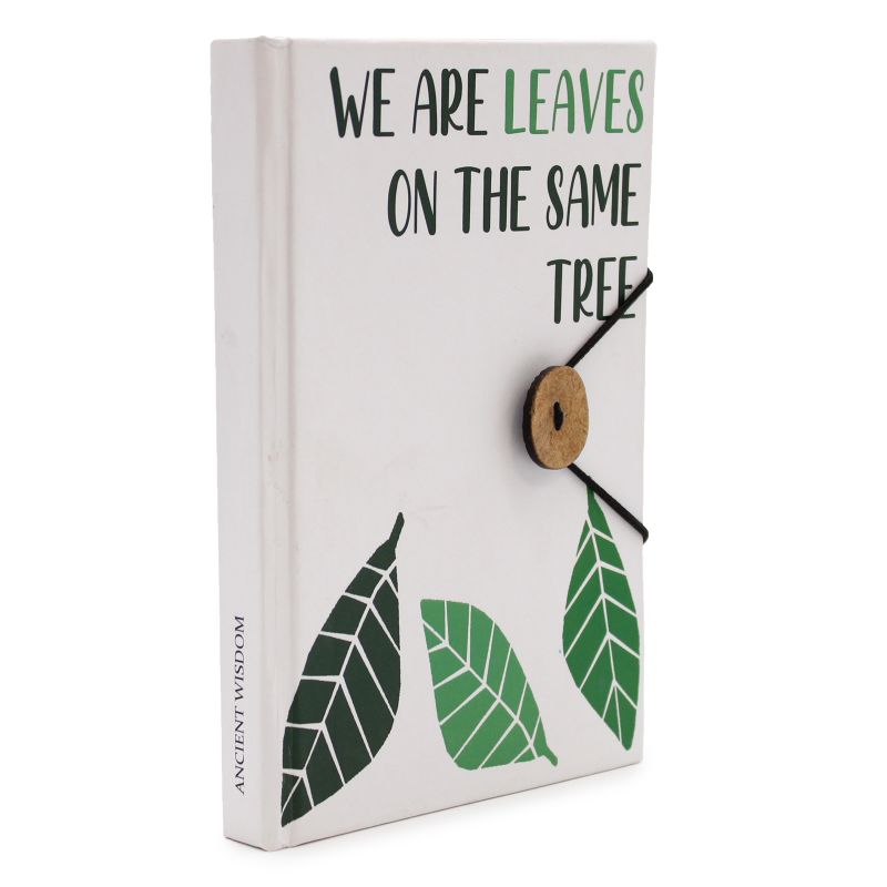 Malý Zápisník so Šnúrkou - Leaves on the same tree