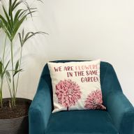 Bavlnená Obliečka na Vankúš s Potlačou - We are Flowers - Olivová, Ružová a Prírodná