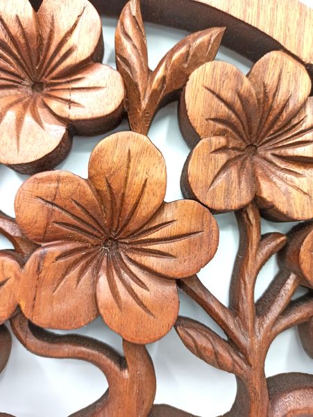 Vyrezávaný Drevený Obraz - Strom Života Frangipani 40cm