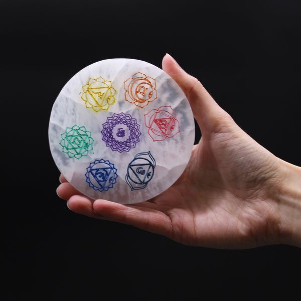 Stredná Selenitová Podložka 10cm - Chakra - Farebná