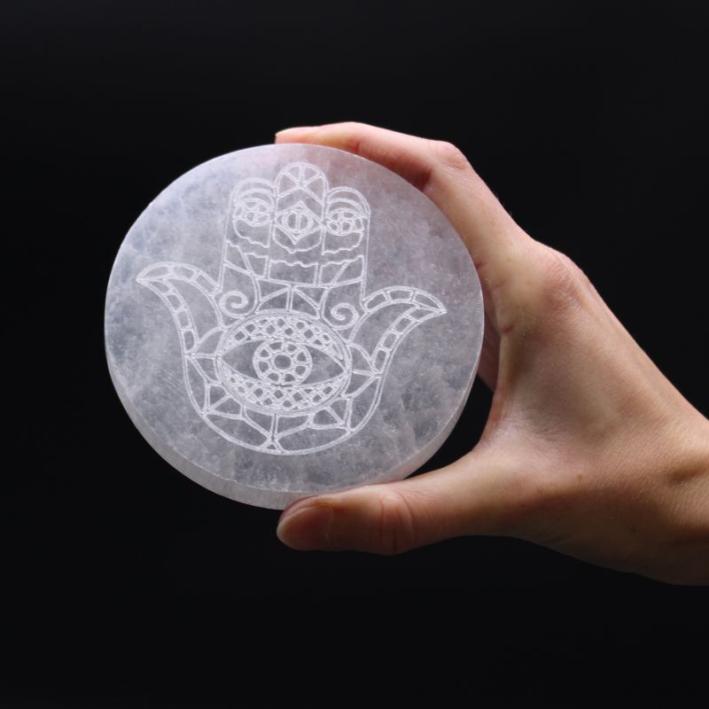 Stredná Selenitová Podložka 10cm - Hamsa
