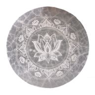 Stredná Selenitová Podložka 10cm - Lotus Mandala