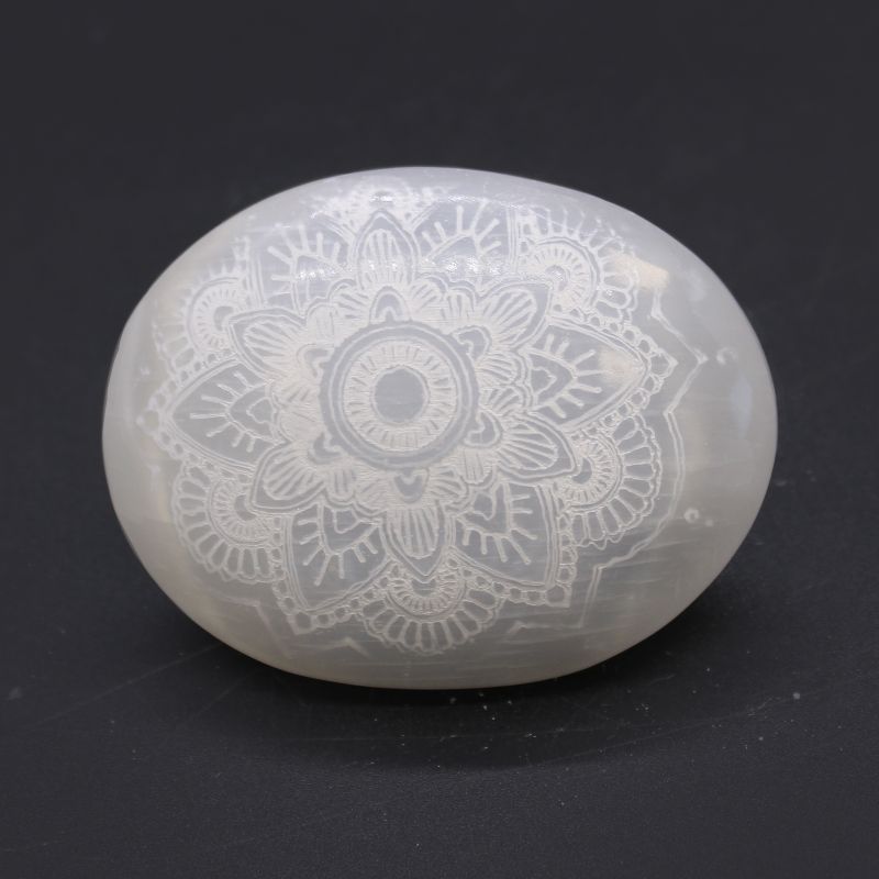 Selenitový Kameň - Gravírovaná Mandala
