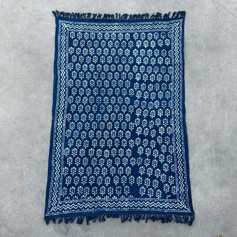 Ručne Vyrábaný Indigový Prehoz - 170x120cm - Kvet Chhota