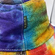 Záplatovaný a Drôtený Klobúk z Konope a Bavlny Boho Festival - Tie Dye