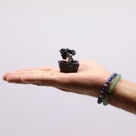 Mini Stromčeky z Drahých Kameňov na Orgonitovej Základni - Čierny Achát (15 kameňov)