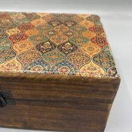 Veľká Drevená Krabička s Keramickou Glazúrou - 20x15x7.5cm - Orientálny Vzor