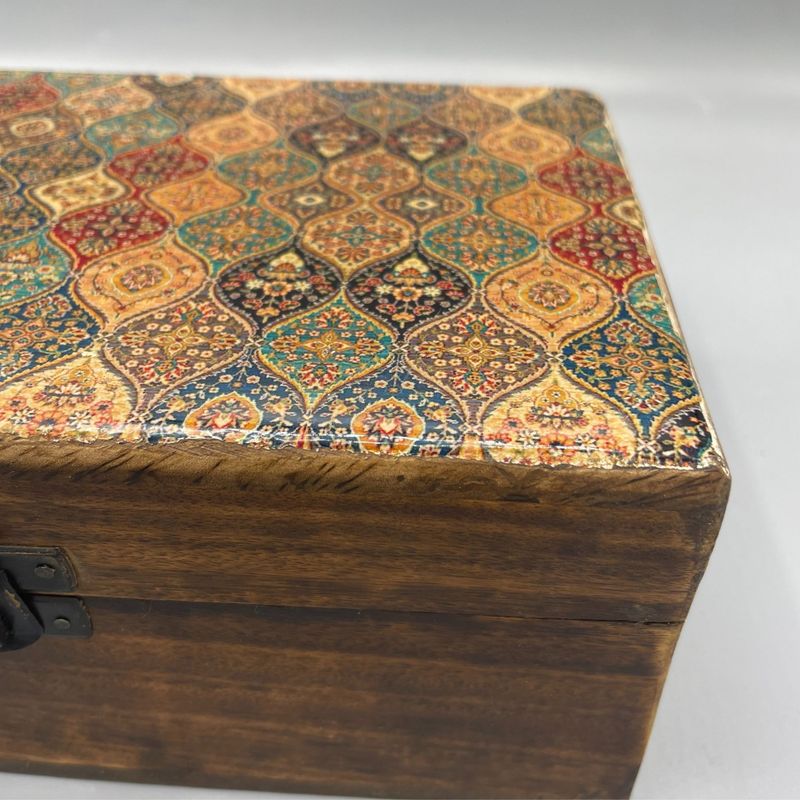 Veľká Drevená Krabička s Keramickou Glazúrou - 20x15x7.5cm - Orientálny Vzor