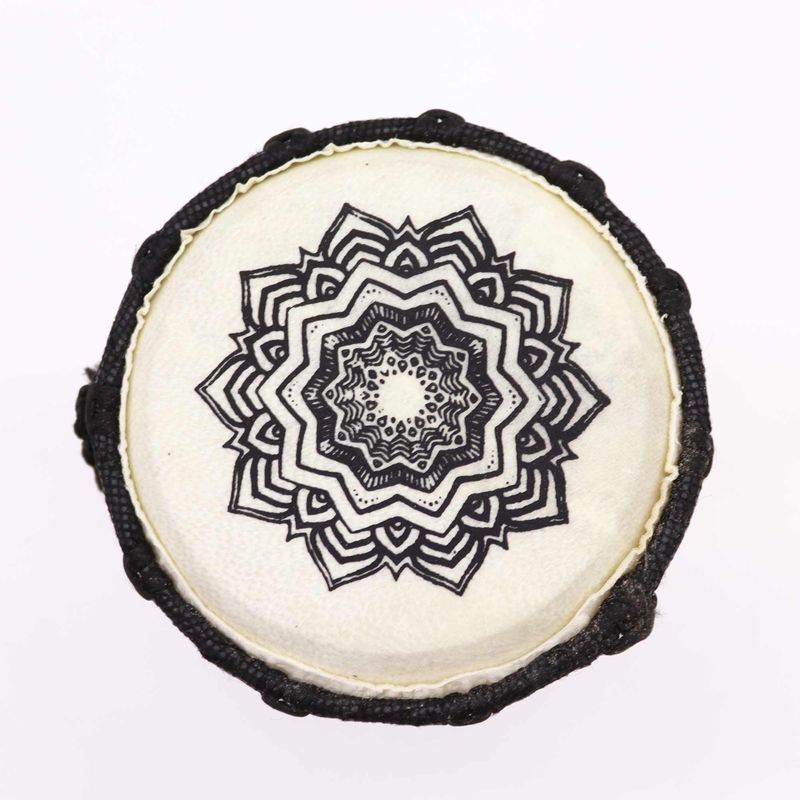 Ručne Vyrobený Bubon Djembe - Výška 15 cm