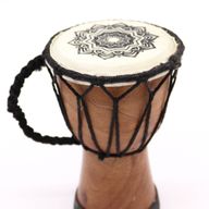 Ručne Vyrobený Bubon Djembe - Výška 15 cm