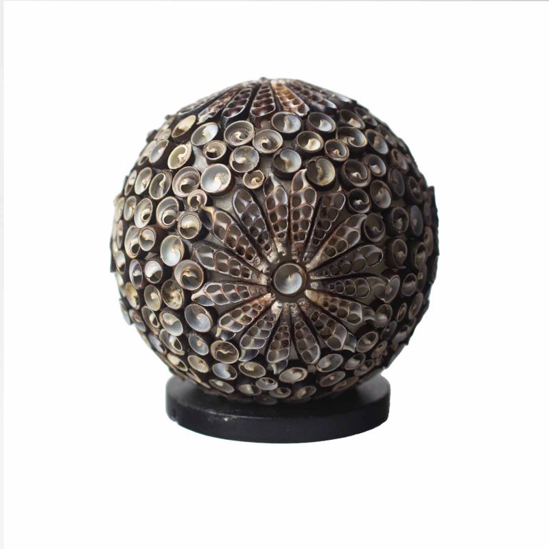Boho Tienidlo z Morských Mušlí - Čokoládový Twist Globus - 15cm