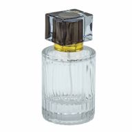 Okrúhla Rebrovaná Sprejová Fľaša s Uzáverom 50ml - Hnedá