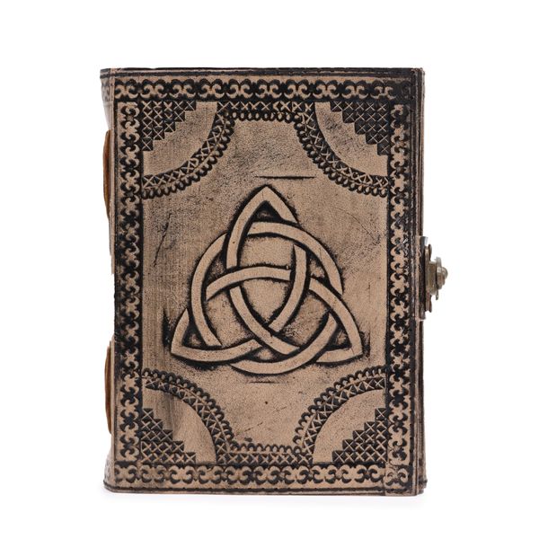 Kruhová Triquetra - Ezoterický Zápisník - Svetlo Hnedý - 200 strán - 17,5x12,5x3cm