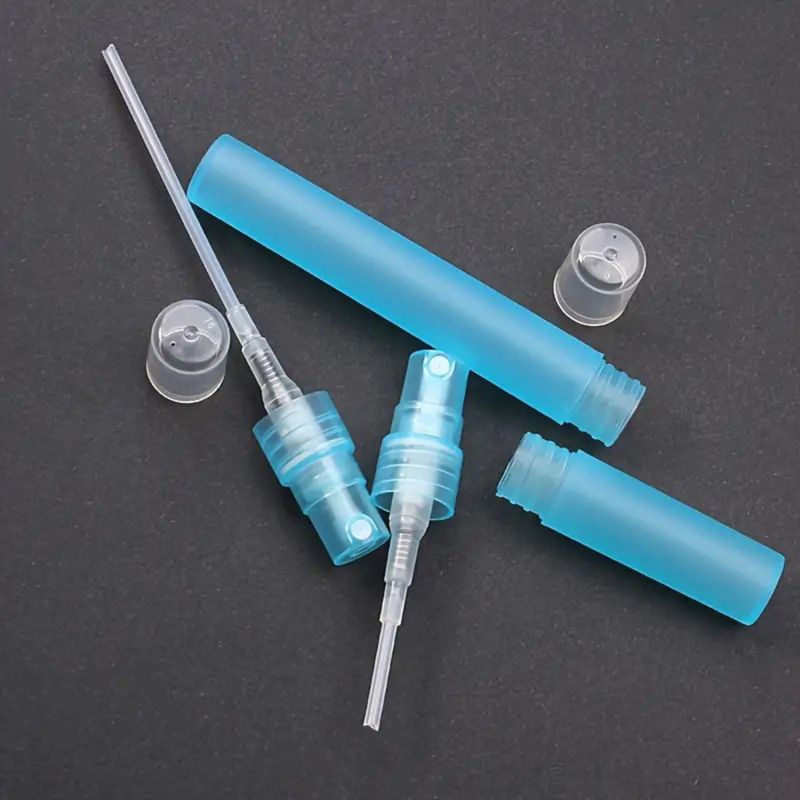 Vreckový Sprej na Doplnenie Parfumov Plastový 10 ml - (12 náhodných farieb)
