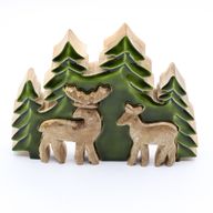 Stratený v Lese - Drevená 3D Dekorácia Dva Jelene v Lese - 18x23cm