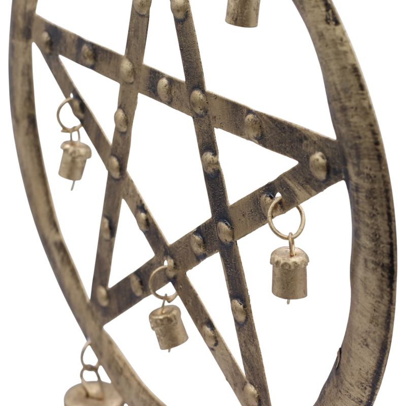 Indické Zvonkohry – Železný Päťuholník s Kravskými Zvončekmi – 25 × 49 cm