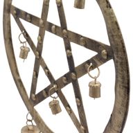 Indické Zvonkohry – Železný Päťuholník s Kravskými Zvončekmi – 25 × 49 cm