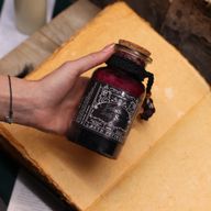 Starodávny Čarodejnícky Kúpeľný Elixír a Amulet z Ametystu – Zvodnosť