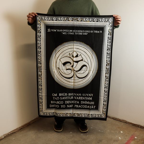 Bavlnené Nástenné Závesy (70x110cm) - Om - Vitaj u Boha