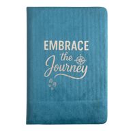 Zamatový Zápisník - 80 strán - Embrace the Journey - Svetlomodrý