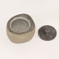 Prírodná Uzemňovacie Nádoba z Riečneho Kameňa – Malá (cca 9×7cm)