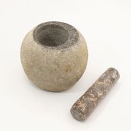 Dekoratívny Mažiar a Palička z Prírodného Riečneho Kameňa - Veľký (cca 15x12cm)