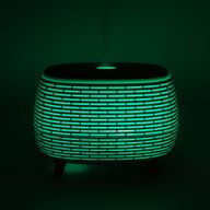 Futuristický Rebrovaný Aromaterapeutický Difuzér - USB - Zmena Farby - Diaľkový Ovládač