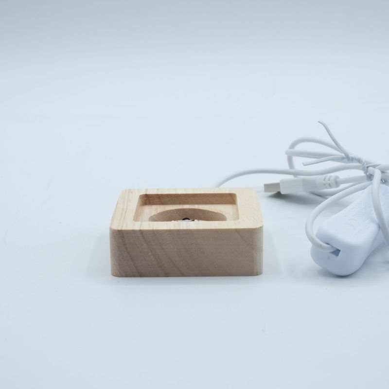 6 cm Štvorcový Drevený USB LED Stojan - Viacfarebný