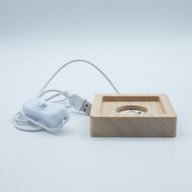 8cm Štvorcový Drevený USB LED Stojan - Studené/Teplé/Denné Svetlo