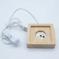 8cm Štvorcový Drevený USB LED Stojan - Studené/Teplé/Denné Svetlo