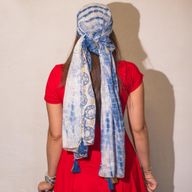 Nomad Sari - Letná Šatka -  180x50cm -  Potlač Marbella - Modrá so Zlatým Lemom