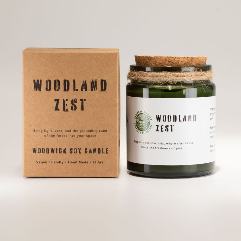 Woodwick sojová sviečka - Lesná Sviežosť