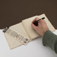 Malý Zápisník z Lokta Papiera s Farebným Bavlneným Obalom (12x8cm) 40 listov