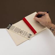 Stredný Zápisník z Lokta Papiera s Listom Bodhi (15 × 12 cm) – 45 listov (mix variantov)