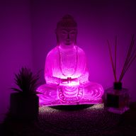 Meditačné Tienidlo s Budhom - Čerešňové Popraskaný Efekt – Oválny Podstavec