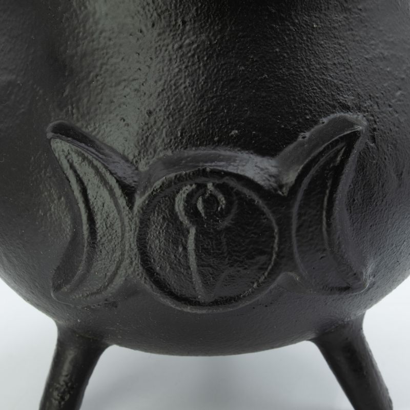 Extra veľký liatinový kotol s trojitým mesiacom 23x18 cm (hmotnosť aspoň 4 kg)