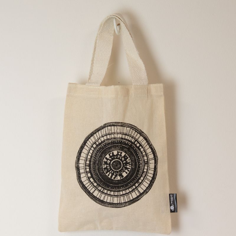 Ikonická Mini Základná Taška - Urban Mandala (4 rôzne farby) - (25x18 cm) - prírodná 4oz