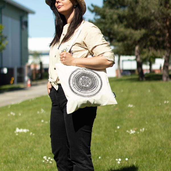 Ikonická Základná Taška - Urban Mandala - (40x37 cm) - prírodná 4oz