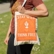 Ikonická Základná Taška - Stay Wild (41x31 cm) - Prírodná 10oz