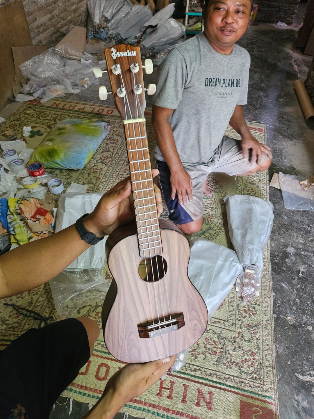 Veľkoobchodné Ručne Vyrábané Ukulele