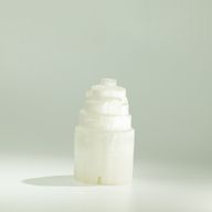 Prírodná selenitová vežová lampa - 15 cm