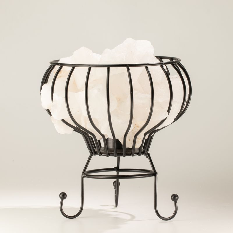 Nízkosolený kamenný brazier - Biele kúsky soli
